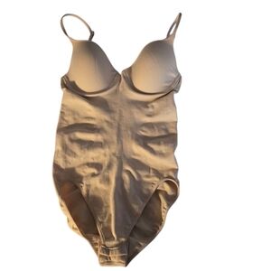 Bali Shapewear Underwire Bodysuit 36B Nude Neutral Beige Bra Sleeveless Shaping